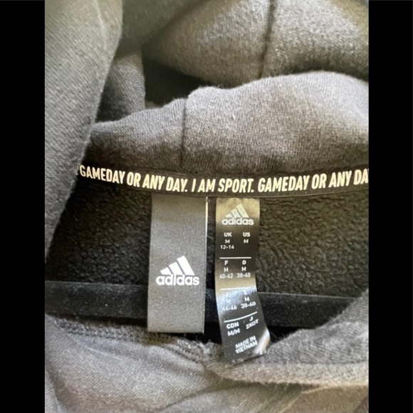 🔥 SOLD ON MERC 🔥 Adidas Men’s hooded sweatshirt - Picture 3 of 4